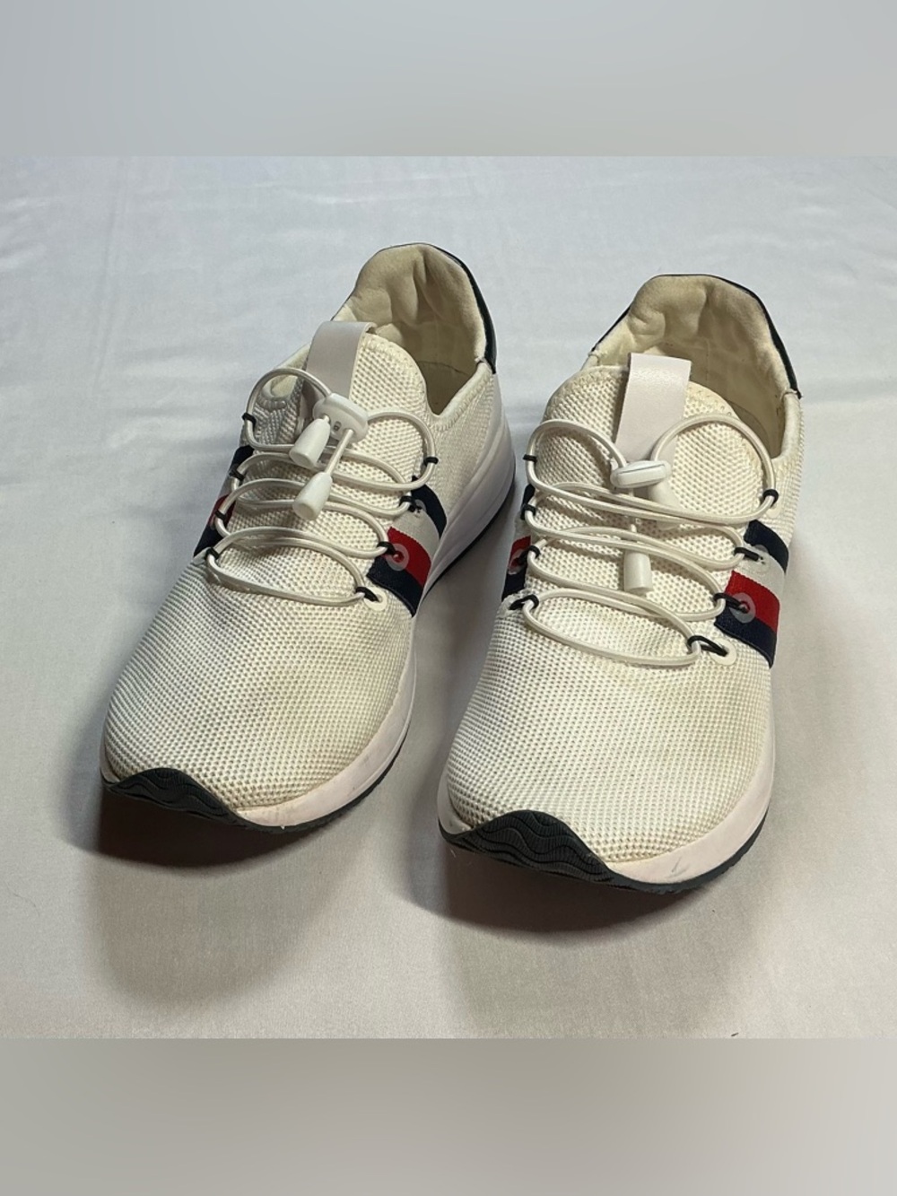 TOMMY HILFIGER White Knit Athletic Sneakers with Red & Navy Stripe
